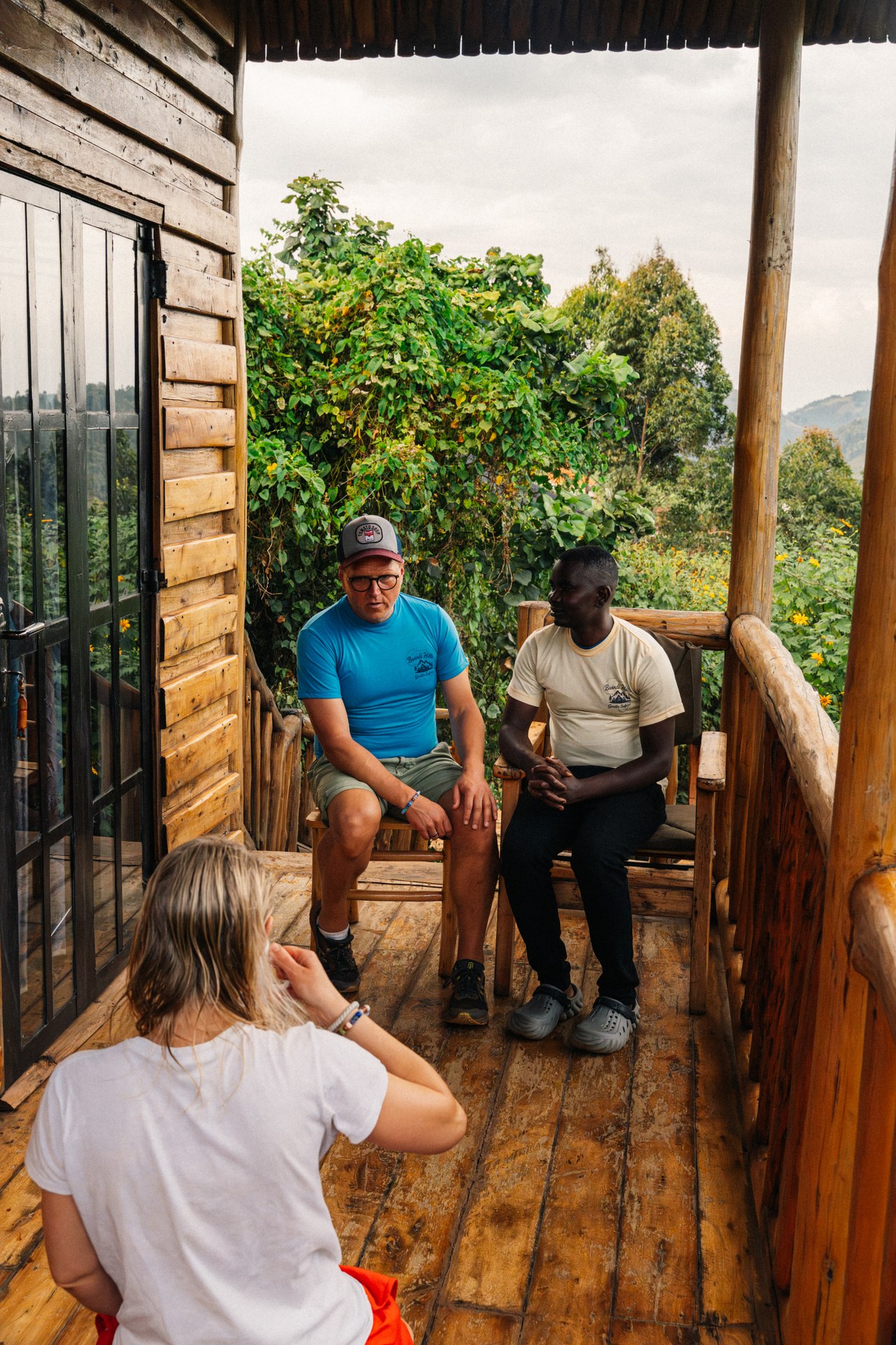 Conversation on the veranda, Buhoma