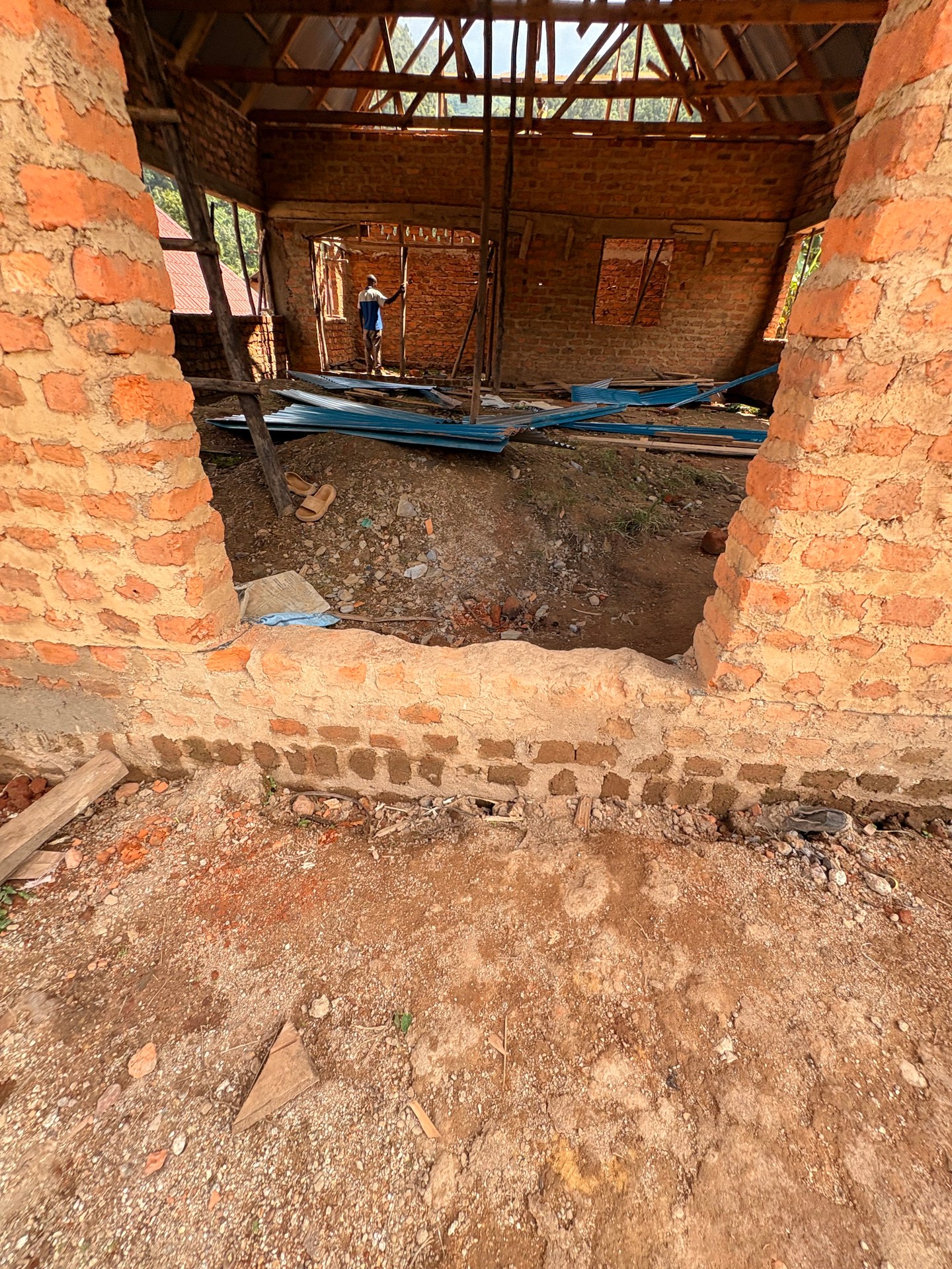 Construction in Buhoma, step by step
