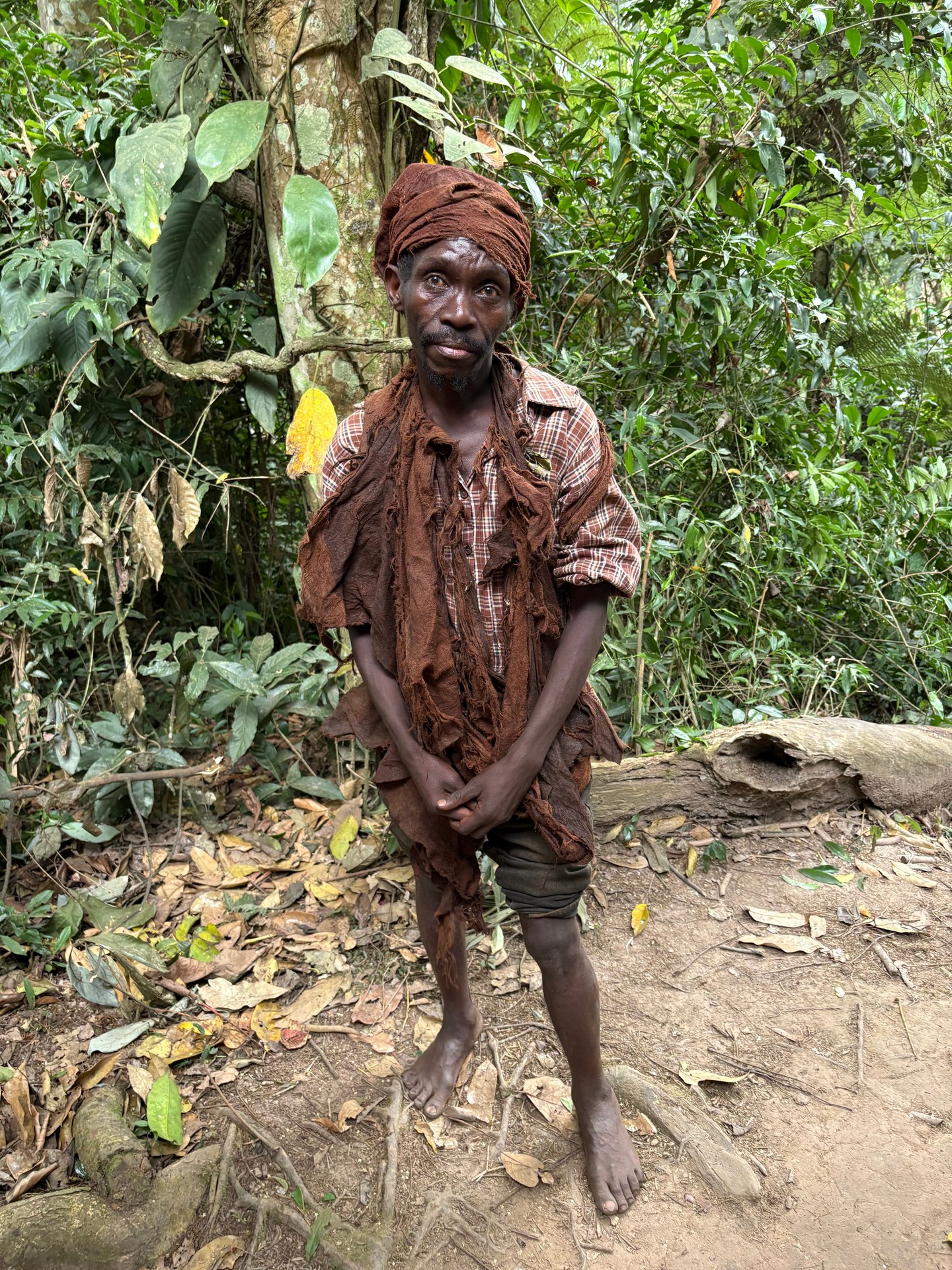 Kinder in Buhoma, Uganda – Hope on the road